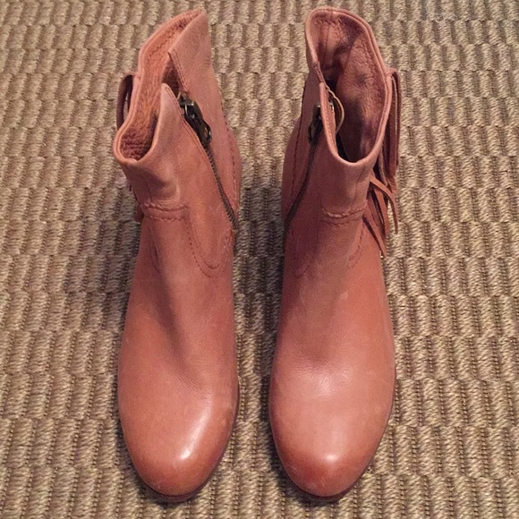 Fringed Boots - Picture 4 of 5